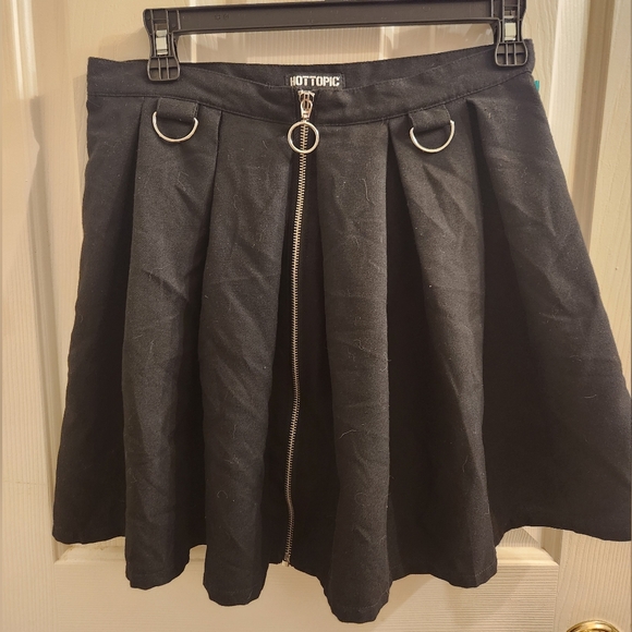 Hot Topic O-ring Skater Skirt - Picture 1 of 6